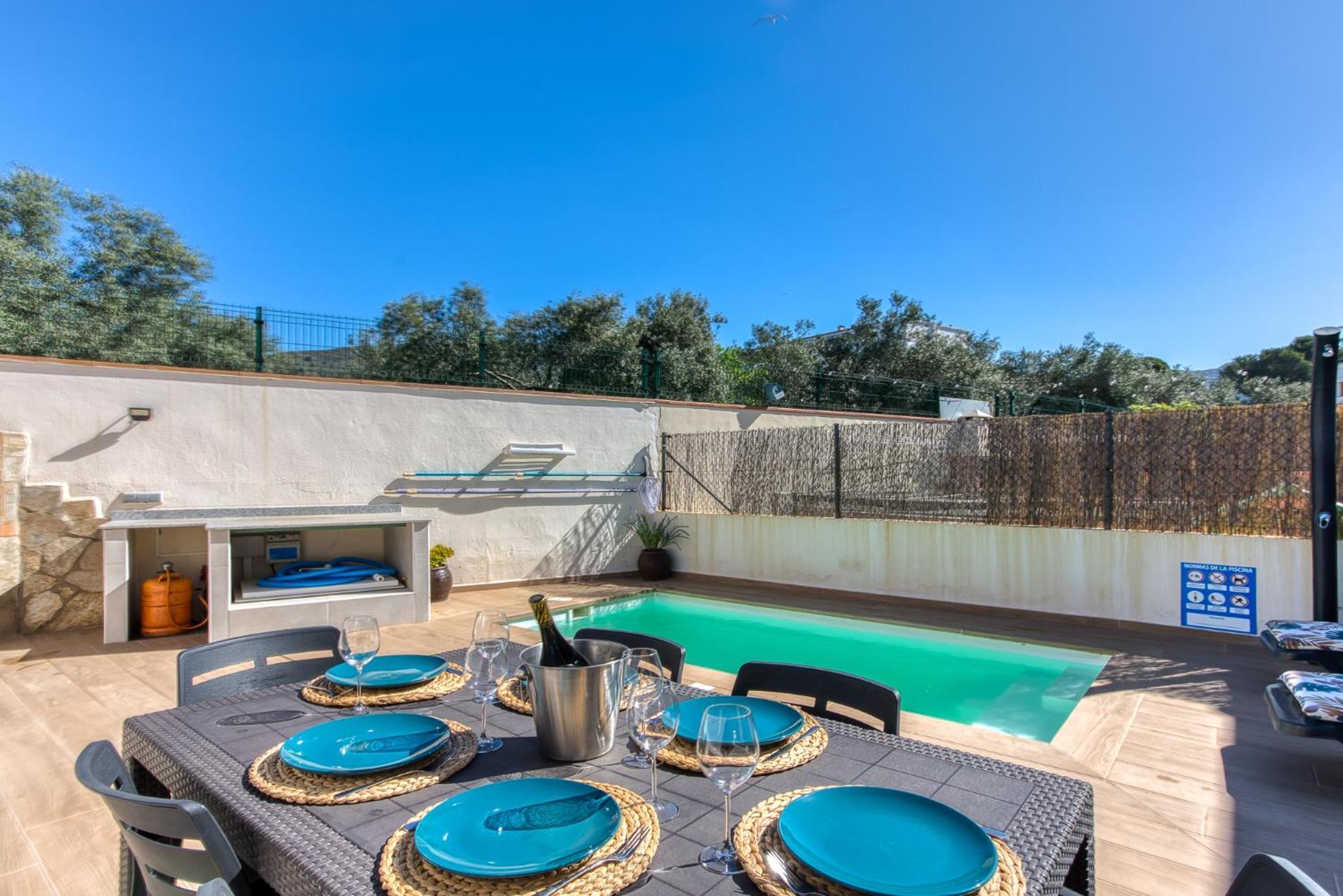 Casa Praga Villa โรเซส ภายนอก รูปภาพ